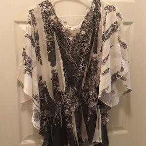 Black & White Print Plus Size Blouse